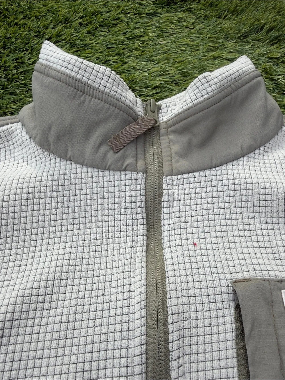 Outdoor ResearchTrail Mix Colorblock Quarter Zip pullover LARGE